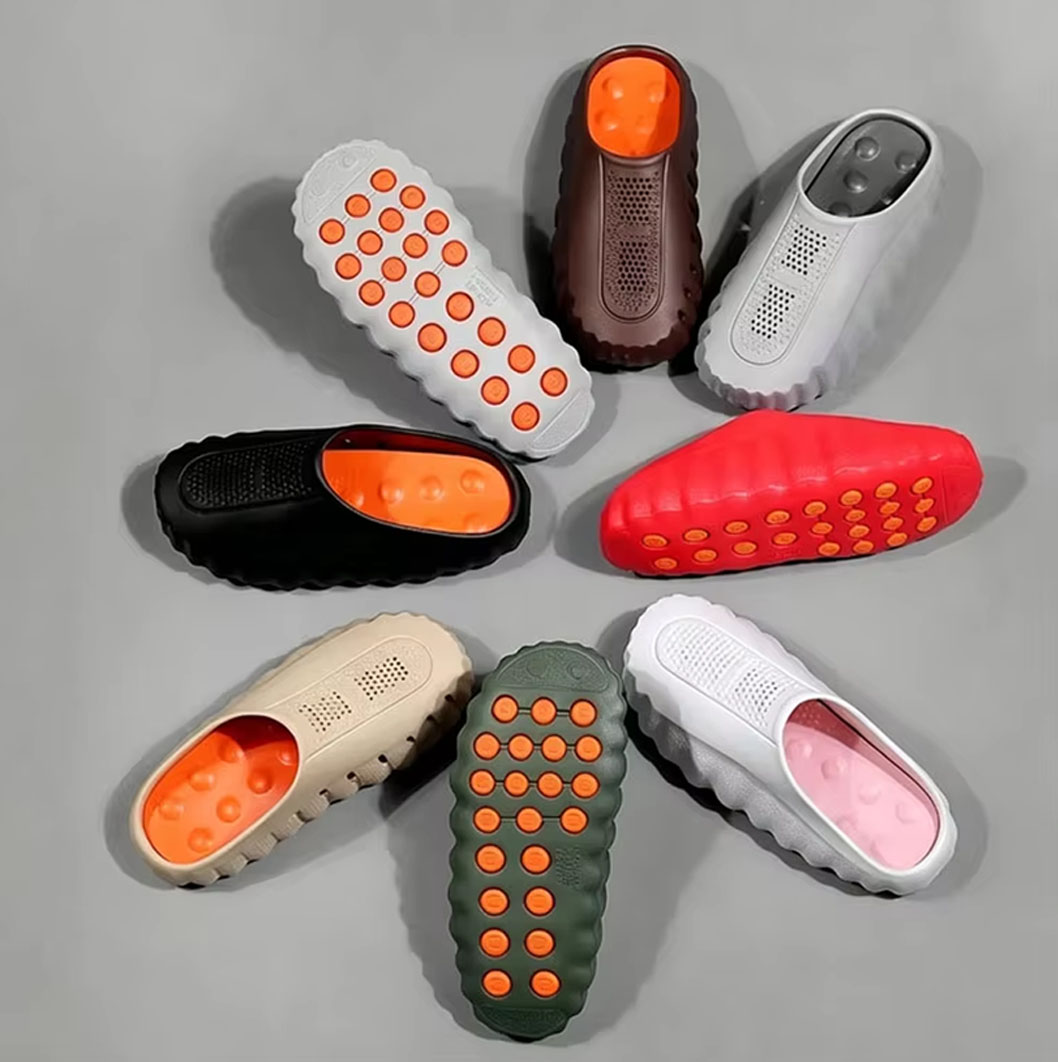 Men Shoes Red Tape - شباشب رجالية موديل 001 بتصميم أخضر