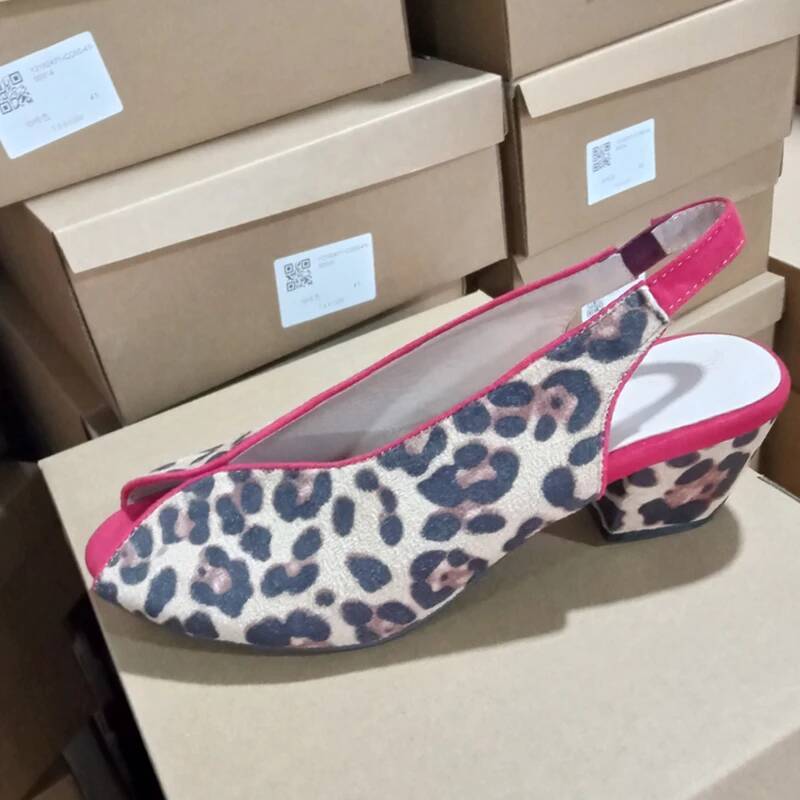 صنادل نسائية بطبعة جلد الفهد م - مراجعة Men Shoes Style وسعره