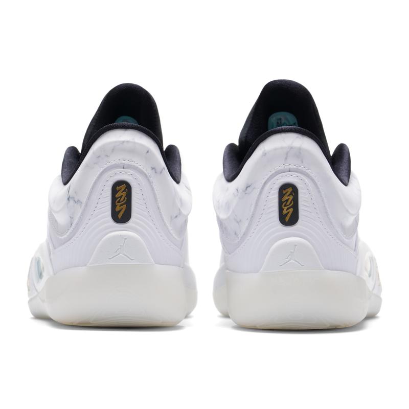 أحذية نايك للرجال جوردان زايون - مراجعة Men Shoes Jordan 4 وسعره