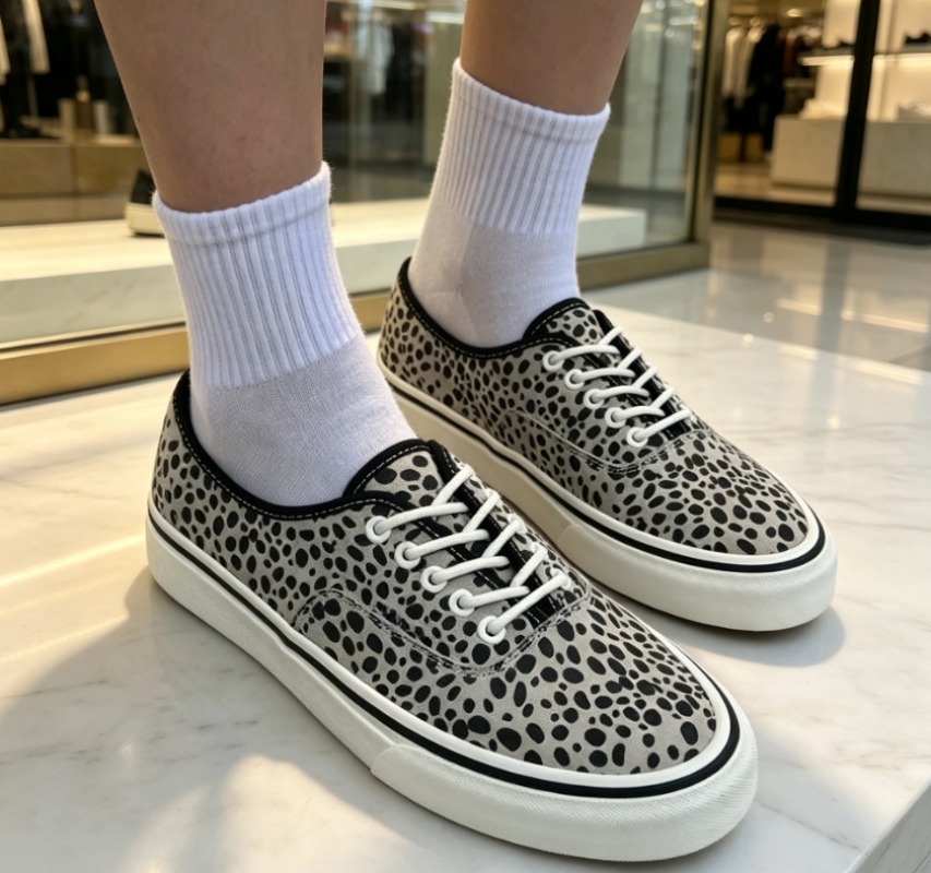 أحذية تزلج منخفضة الارتفاع من  - مراجعة Men'S Shoes Black And White وسعره