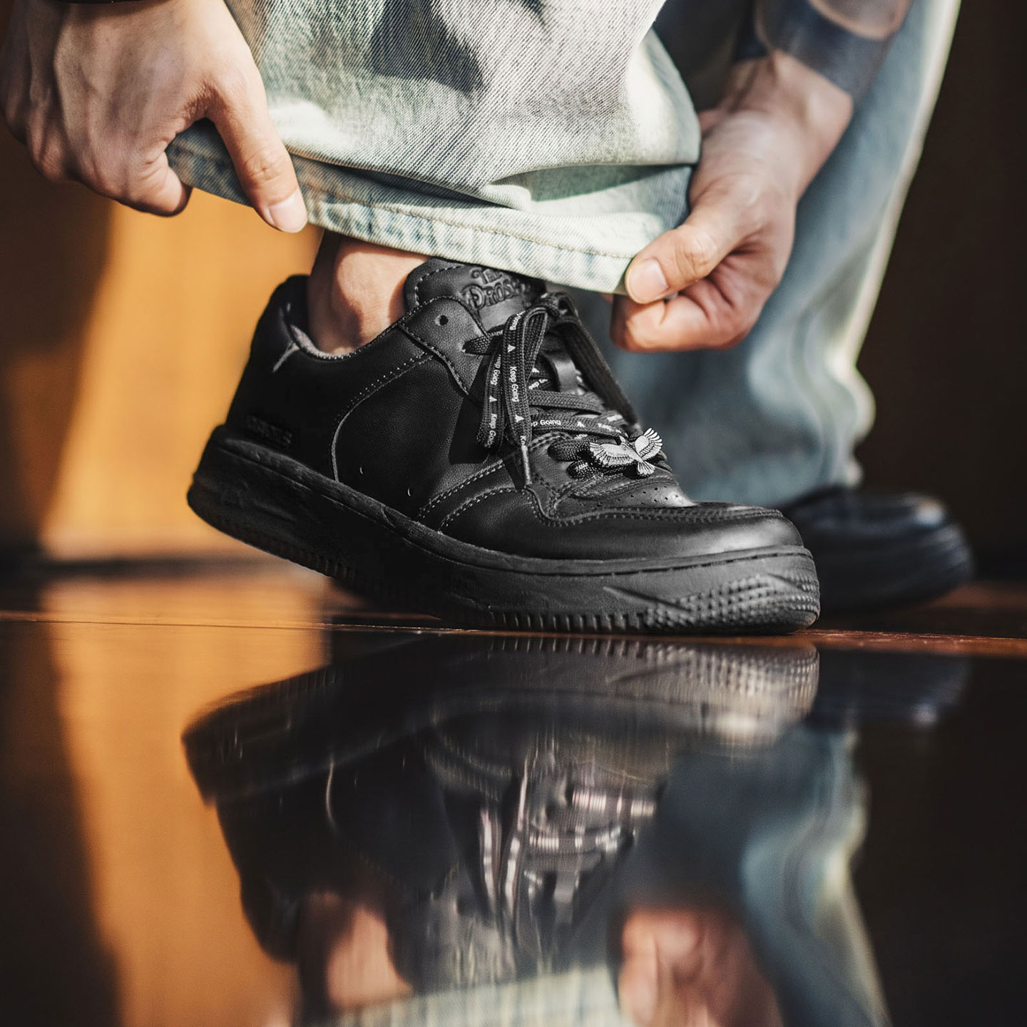 أحذية رياضية كلاسيكية بيضاء وس - مراجعة Men'S Shoes Black And White وسعره